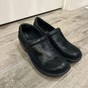 BOC Born Concepts Women’s Black‎ Slip On Clogs Size 9.5